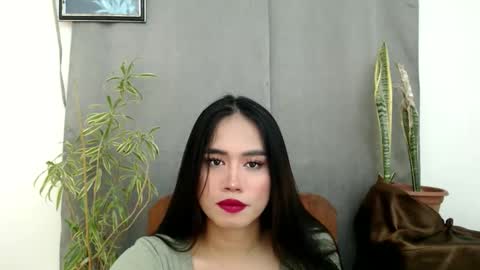 Snapshot of sandraxox1 chatting on March 5, 10:11 am sandraxox1 online show from March 5, 10:11 am