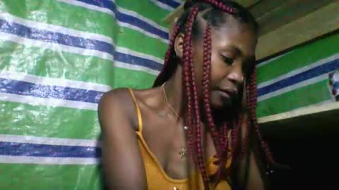 sandricaaa online show from May 19, 1:56 am