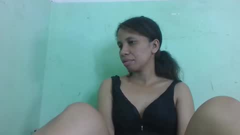 sandrinah788632 online show from May 16, 6:54 am