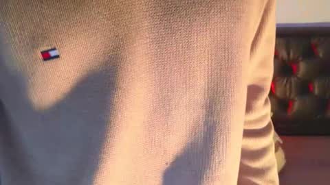 Snapshot of sandro_vitali chatting on October 20, 5:08 am sandro_vitali online show from October 20, 5:08 am