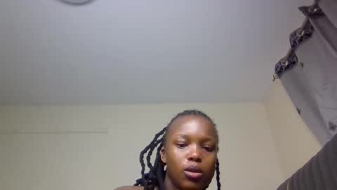 Snapshot of sandy_bby1 chatting on September 10, 12:32 am sandy online show from September 10, 12:32 am
