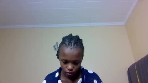 Snapshot of sandy_bby1 chatting on October 12, 1:15 am sandy online show from October 12, 1:15 am