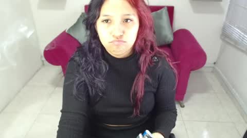 Snapshot of sandy_queen69 chatting on May 18, 1:39 pm sandy_queen69 online show from May 18, 1:39 pm