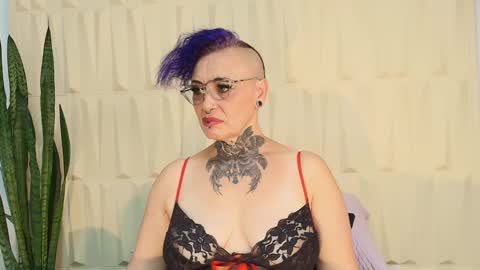 Sandy Rose online show from March 8, 9:08 pm