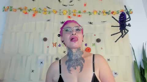 Sandy Rose online show from October 17, 5:10 am