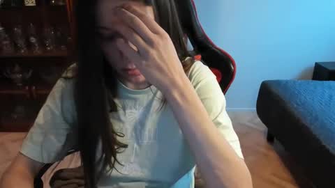 Sandy online show from December 10, 9:12 am