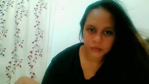 Snapshot of sangrealena4u chatting on October 1, 9:48 am sangrealena4u online show from October 1, 9:48 am