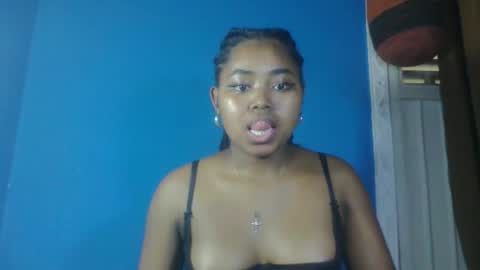 saniazzhh online show from March 30, 4:02 am