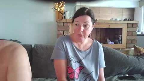 sanroom online show from March 22, 2:53 pm