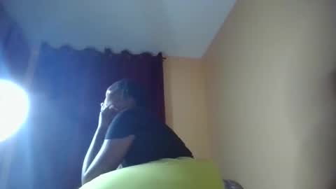 santalicious online show from March 17, 6:33 pm