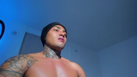 Santi Ferrer online show from May 6, 1:36 am