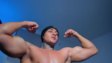 Santi Ferrer online show from May 7, 1:44 am