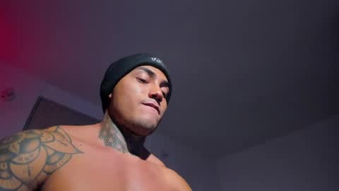 Santi Ferrer online show from May 13, 1:47 am