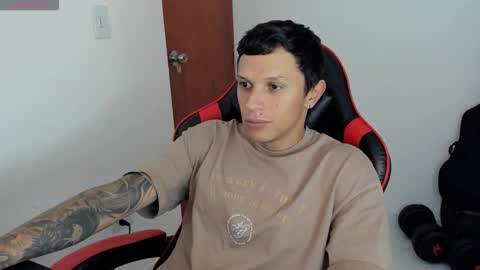 Snapshot of santi_alpha chatting on September 14, 4:06 pm Santi online show from September 14, 4:06 pm