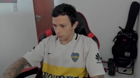 Snapshot of santi_alpha chatting on September 24, 11:35 am Santi online show from September 24, 11:35 am