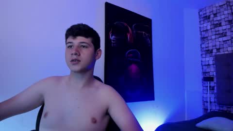Santi  online show from October 17, 7:49 pm