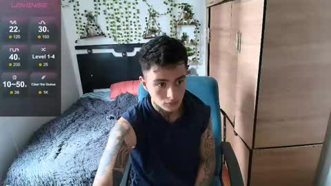 Snapshot of santi_ss chatting on April 19, 5:01 pm santi_ss online show from April 19, 5:01 pm