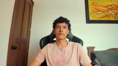 santi_twink19 online show from October 22, 7:35 pm