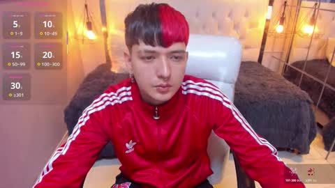 Snapshot of santiago_morgan chatting on March 27, 11:04 pm SANTIAGO online show from March 27, 11:04 pm