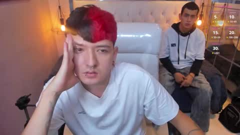 Snapshot of santiago_morgan chatting on March 29, 10:54 pm SANTIAGO online show from March 29, 10:54 pm