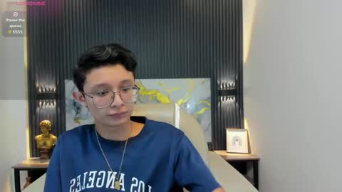 Snapshot of santiago_russo18 chatting on October 12, 1:10 pm santiago_russo18 online show from October 12, 1:10 pm