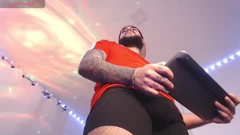 Snapshot of santiagohincapiie chatting on March 24, 1:10 am Santiago Hincapiie online show from March 24, 1:10 am