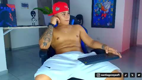 Snapshot of santiagoreyesftt chatting on July 16, 5:46 am santiagoreyesftt online show from July 16, 5:46 am