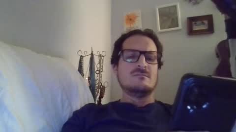 Snapshot of santiagorivera012477 chatting on October 16, 5:30 am santiagorivera012477 online show from October 16, 5:30 am