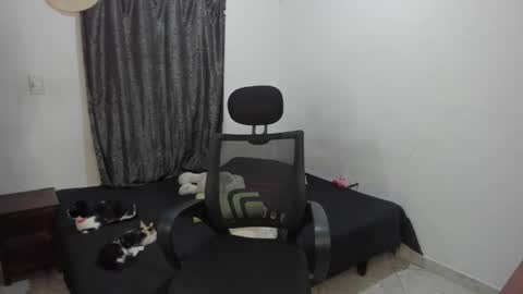 Snapshot of santiceballo chatting on April 4, 5:38 am Julius Novachrono online show from April 4, 5:38 am