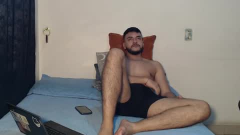 Snapshot of santiexxx chatting on May 1, 10:47 pm santiexxx online show from May 1, 10:47 pm