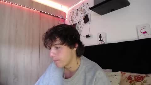 Santii online show from February 21, 2:29 pm