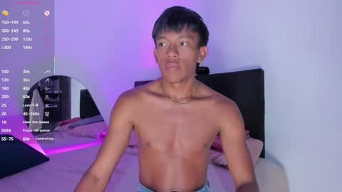 santi online show from March 22, 10:02 pm