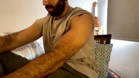 Papi online show from December 18, 8:36 pm