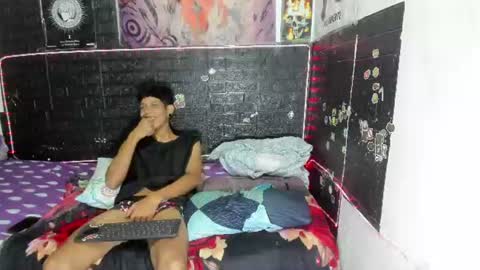 santos online show from June 26, 3:33 am