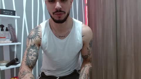 Santy Torres online show from October 24, 3:25 am