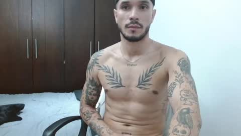 Snapshot of santti_torres chatting on May 20, 4:51 am Santy Torres online show from May 20, 4:51 am
