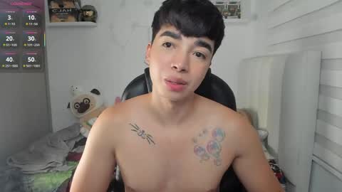 Mr. Santiago online show from April 24, 1:46 pm