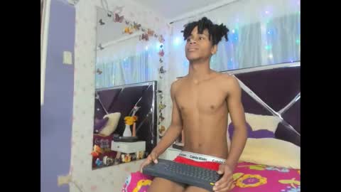 santy online show from November 6, 1:28 am