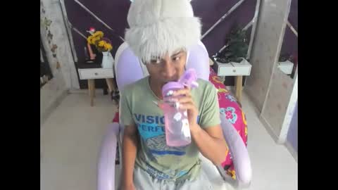 santy online show from November 19, 2:28 pm