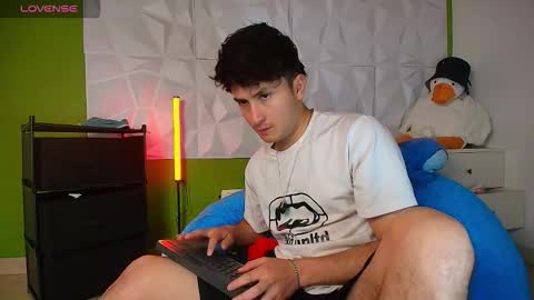 Santyago online show from October 6, 7:22 pm