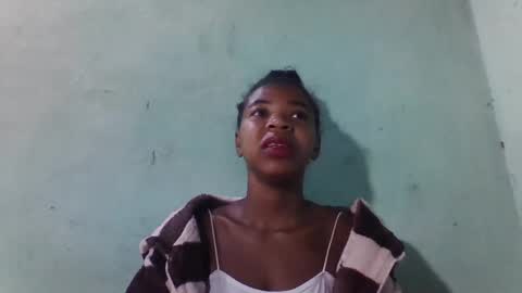 sanyah0123 online show from November 17, 4:07 am