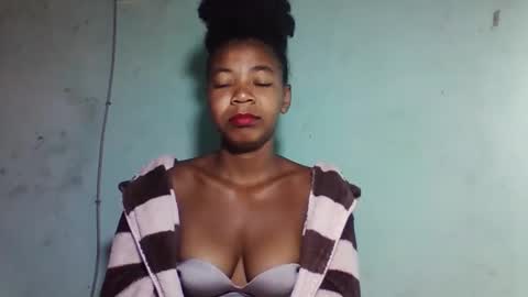 sanyah0123 online show from December 23, 2:53 am