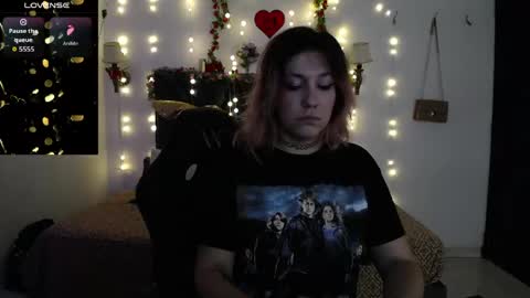 sanyaseraphine0 online show from May 6, 6:57 pm