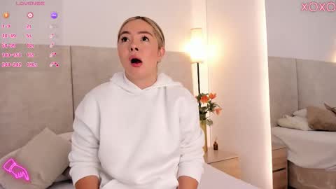 Saori  online show from November 13, 11:53 am