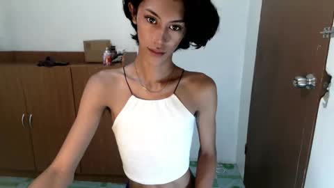 saori_xox1 online show from May 6, 9:42 pm