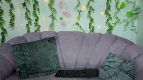 saorisworld online show from September 11, 11:38 pm