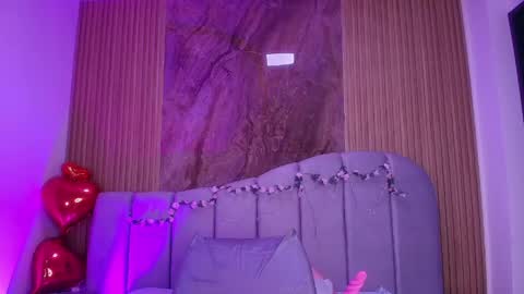 Snapshot of sara__24 chatting on April 14, 12:00 pm Sara online show from April 14, 12:00 pm