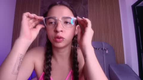 Snapshot of sara__24 chatting on May 7, 11:59 am Sara online show from May 7, 11:59 am