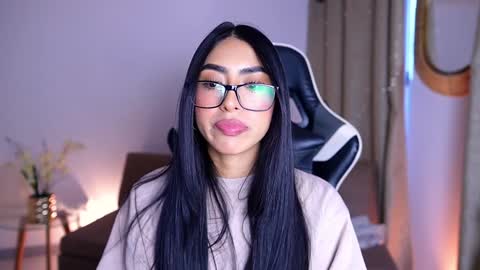 Sara  online show from December 27, 8:07 pm