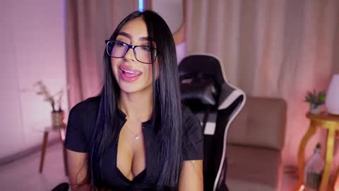 Sara  online show from January 10, 12:36 pm